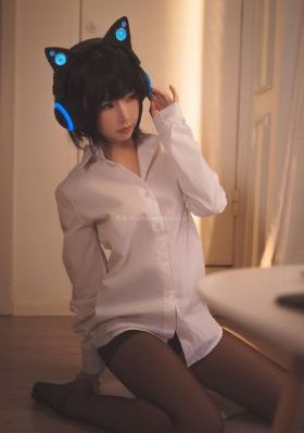 色狠狠AV一区二区三区小说_高清免费观看